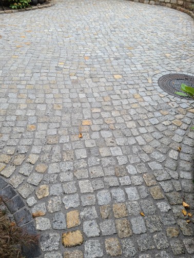 Granit Kleinpflaster reinigung und feste Fuge Hamburg